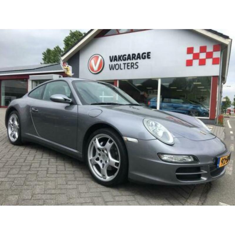 Porsche 911 3.6 Carrera 4