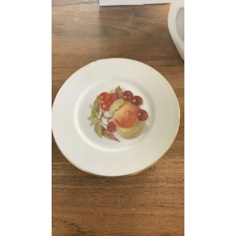 5 porceleinen (fruit) bordjes van Furstenberg (w)