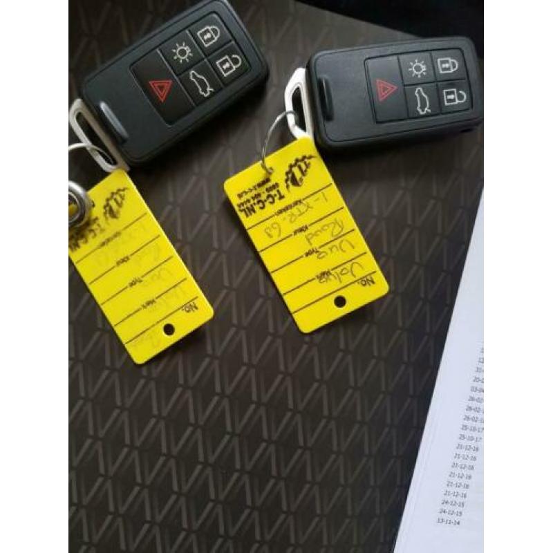 Volvo V40 D4 2.0 140KW/190PK 2014 Rood