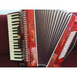 Accordeon. Serenelli . 80 bas . 3 korig .