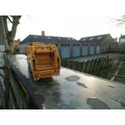 Tekno Scania P Vuilniswagen Loop of Sloop