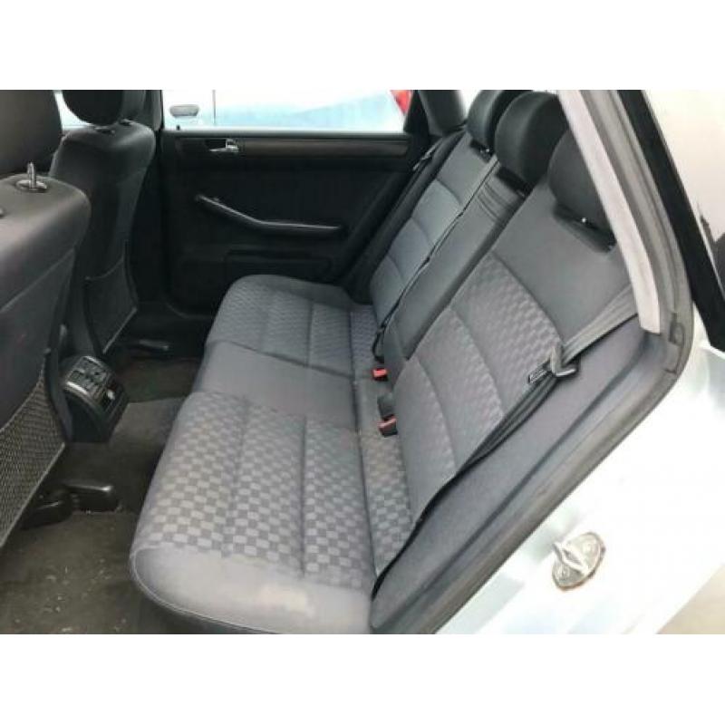 Audi A6 Avant 2.4 5V Advance 373.DKM AUTOMAAT ECC APK 19-02-
