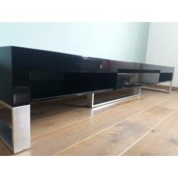 Zwart hoogglans tv-meubel