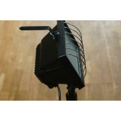5 stuks bouwlamp en statief zo goed als nieuw .