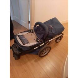 Mooie mutsy kinderwagen