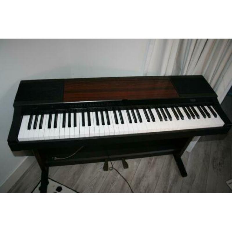 keyboard/Yamaha/ cvp-5./clavinova.