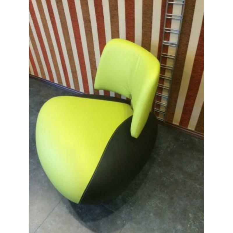 Twee Pallone pa fauteuils
