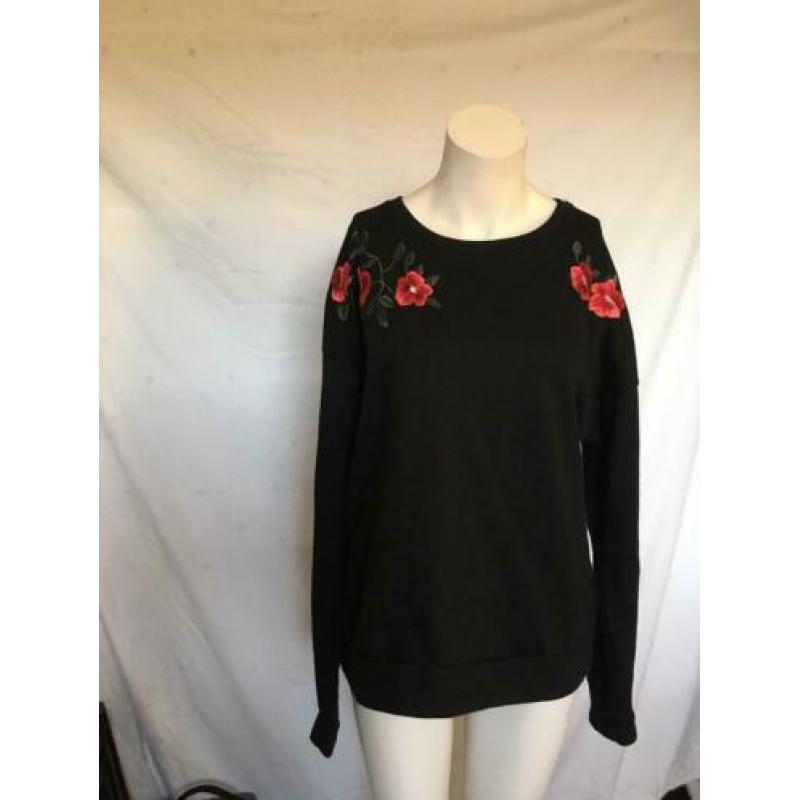 #330 Amisu geborduurde sweater maat xl