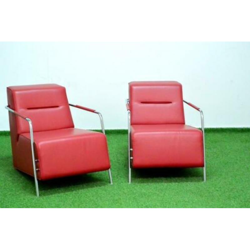 In NIEUWstaat 2 rode leren Topform design fauteuils