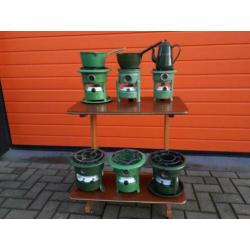 Reseda groen emaille, petroleumstellen, steelpannen 60s 70s