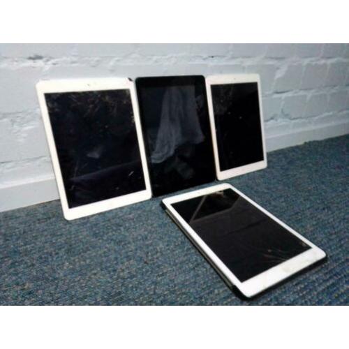 iPads met kapotte schermen te koop.