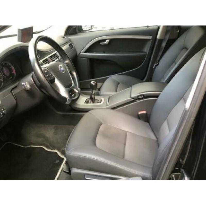 Volvo V70 1.6D Drive Momentum Navigatie Leer (bj 2010)