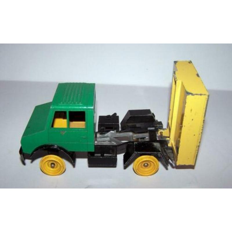 Vintage Britains Unimog model 1975. Bespeelde staat.