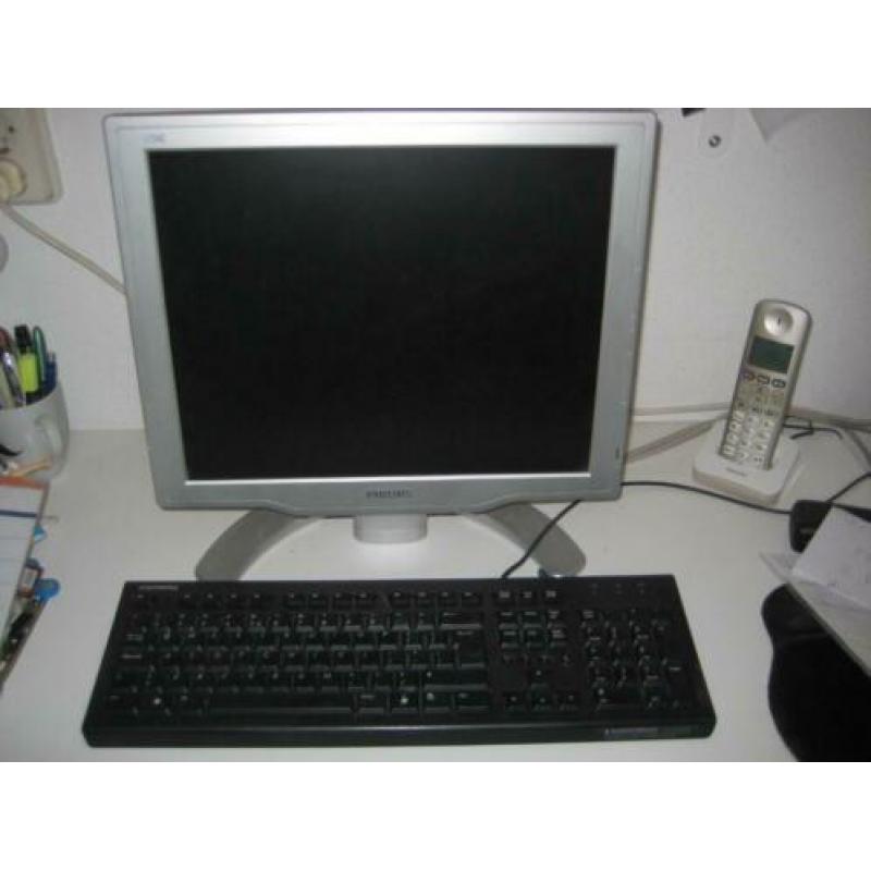 Philips Platte Monitor 17 Inch+Toetsenbord
