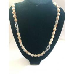6503 Mooie ketting met bijpassend armband van Jade