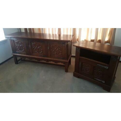 Dressoir en theetafel