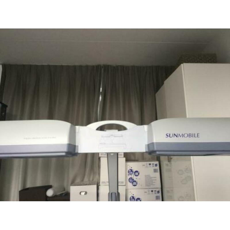 Mooie compacte zonnebank PHILIPS Facial Plus