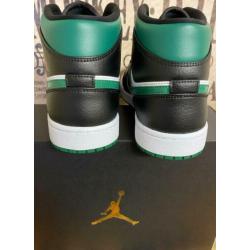 EU 42 - Air Jordan 1 Mid Pine Green/Green Toe