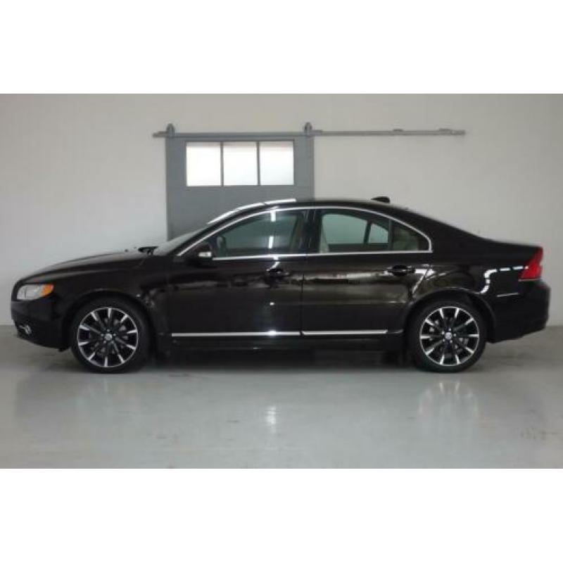 Volvo S80 2.5 T Summum Leer,Stoelverwarming,PDC Achter+Voor,