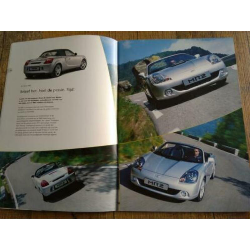 Toyota MR 2 folder uit 2003