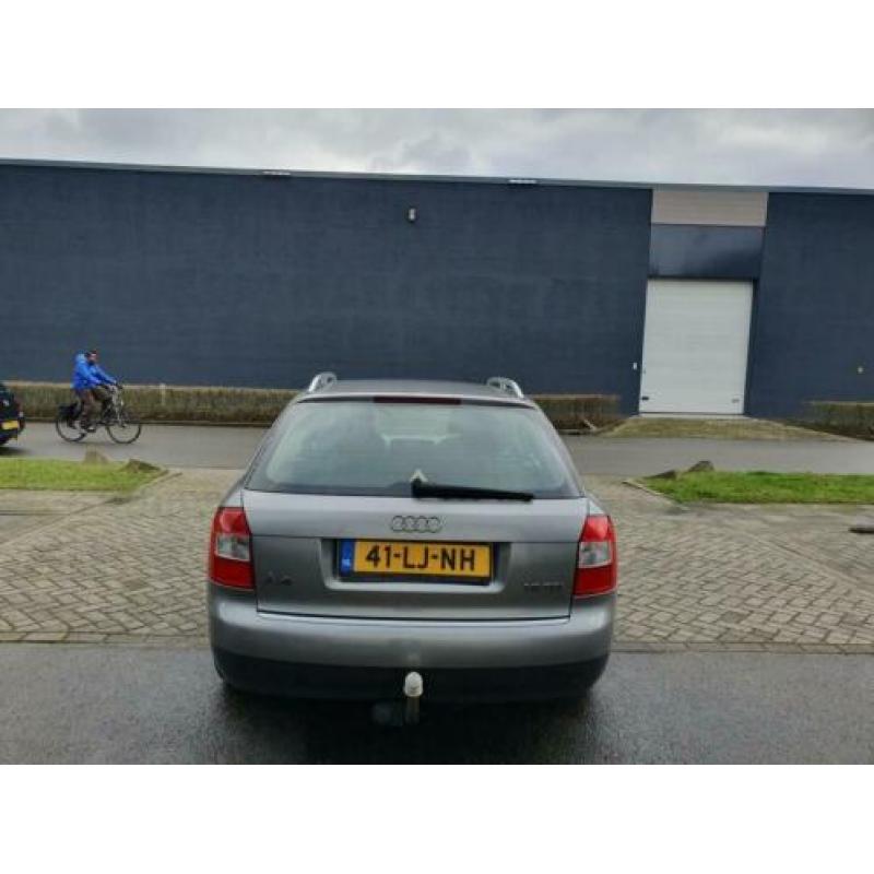 Audi A4 Avant 1.9 TDI AIRCO, CRUISE BOEKJES, NAP