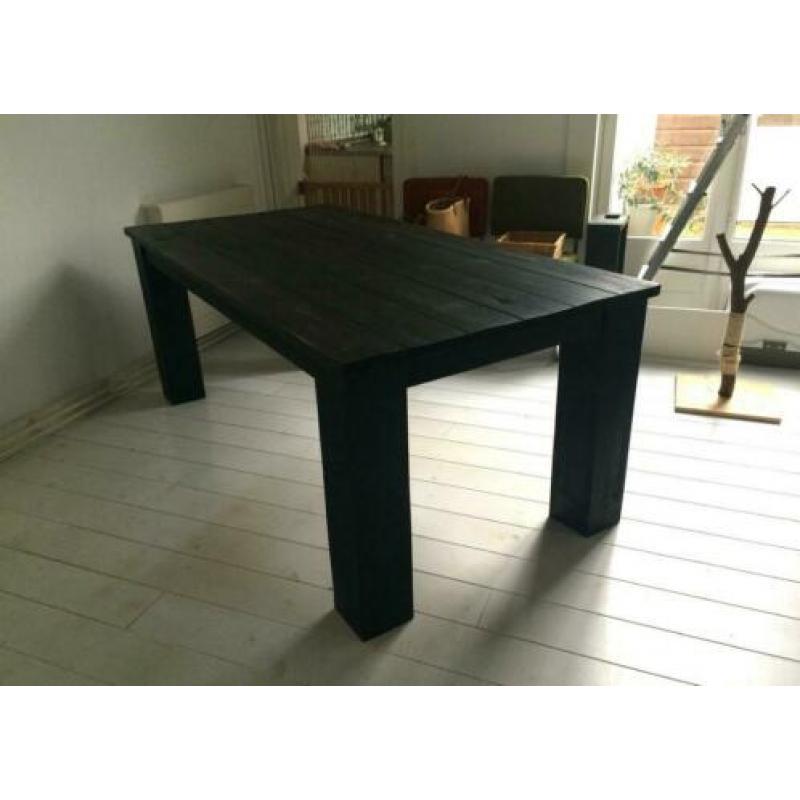 Zwart geverfde houten eetkamertafel/eettafel voor 4/6 pers.