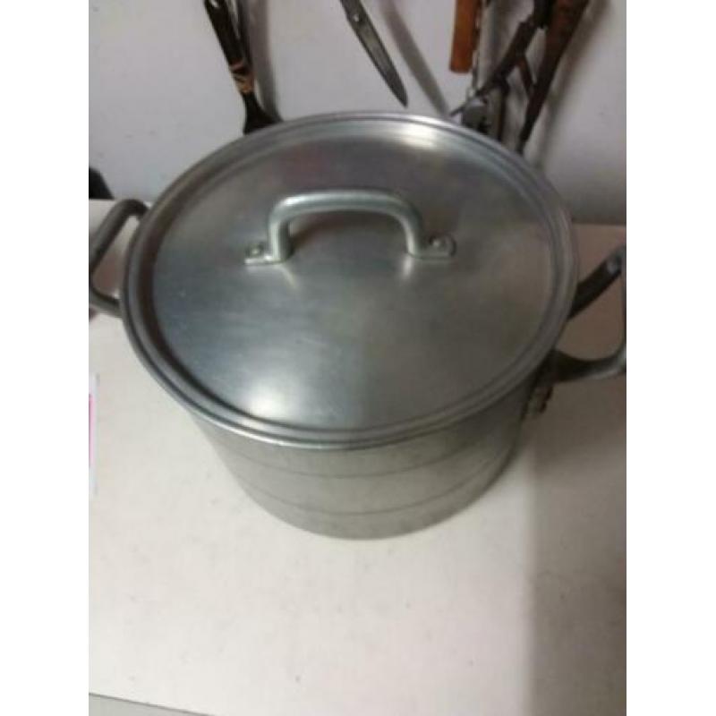 Grote stevige brocante BK / Berk Kampen aluminium pan
