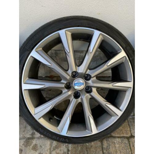 Volvo 19” velgen Kira, Tor, met zomerbanden 235-35-19