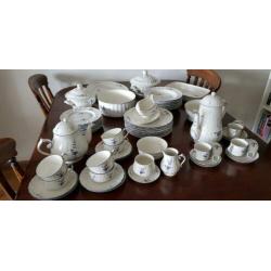 Compleet servies Villeroy en Boch Vieux Luxembourg