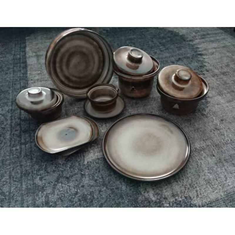 Vintage servies Blaricum Bruin Potterie De driehoek Huizen