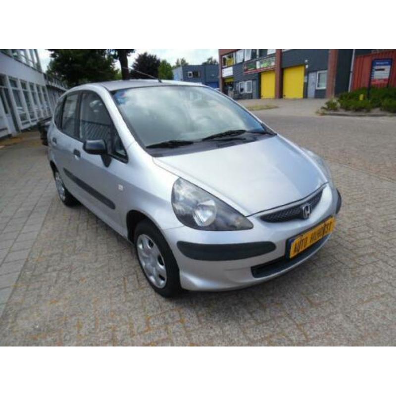 Honda Jazz 1.2 S , Weinig km, nap, Diverse betaalbare auto's