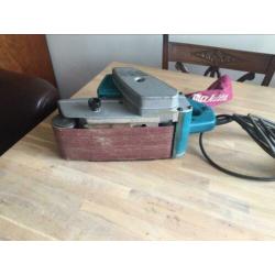 Makita 9402 bandschuurmachine