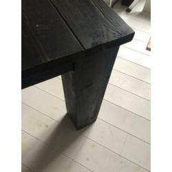 Zwart geverfde houten eetkamertafel/eettafel voor 4/6 pers.