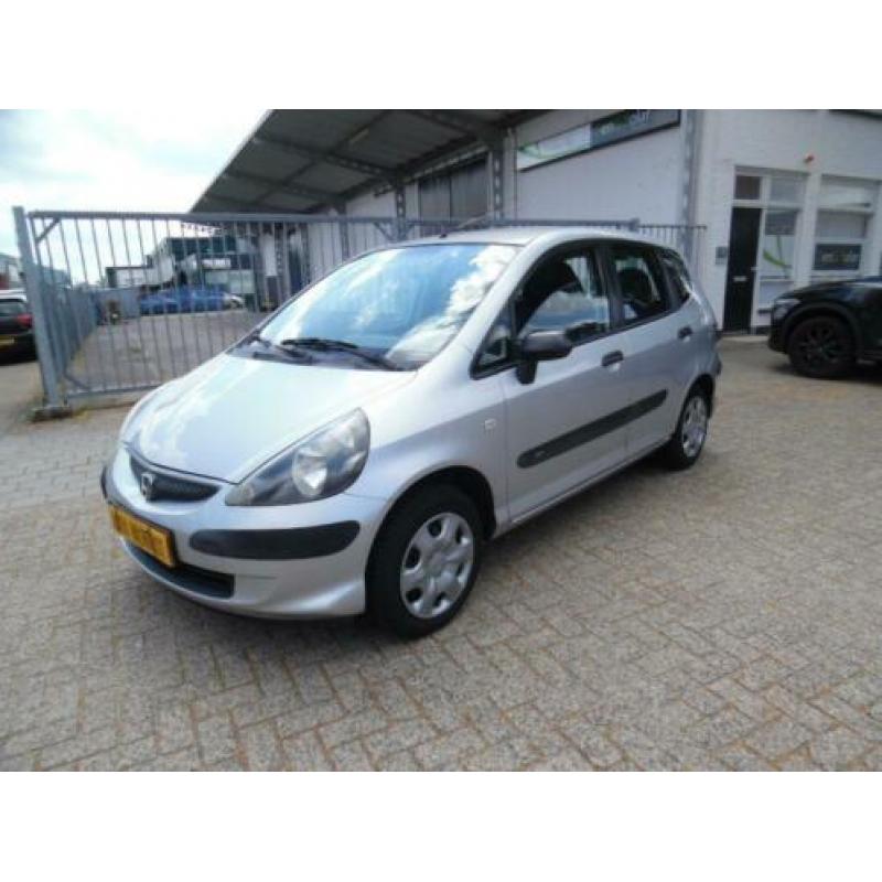 Honda Jazz 1.2 S , Weinig km, nap, Diverse betaalbare auto's