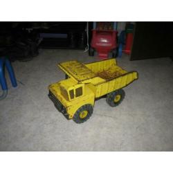 Grote tonka kiepwagen en Buldozer