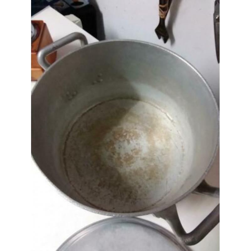 Grote stevige brocante BK / Berk Kampen aluminium pan