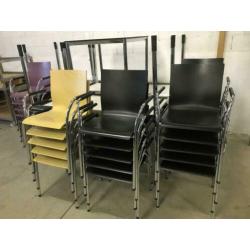 KOOPJE kleine partij design stoelen + tafels in nette staat