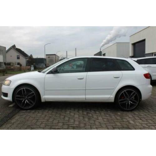 Audi A3 1.6 TDI Pro Line Bus. 5-drs + Leder + 19Inch RS + EC