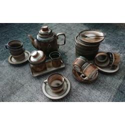 Vintage servies Blaricum Bruin Potterie De driehoek Huizen