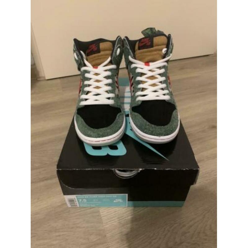 Nike SB Dunk High DOG WALKER 7.5US 40,5EU
