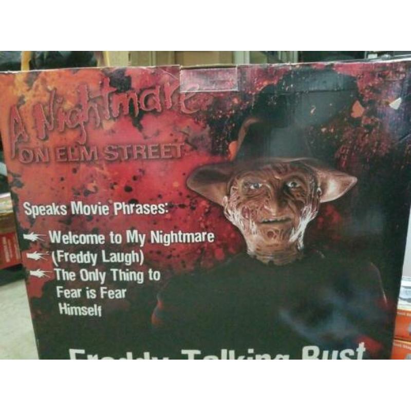 Freddy Krueger ''Lifesize'' Talking Bust in doos!