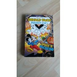 3 donald duck pockets