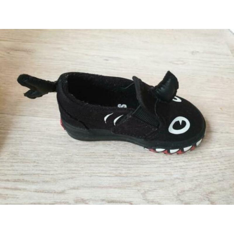 Shark Vans baby schoentjes maat 19