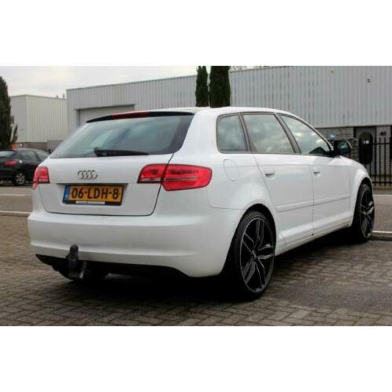 Audi A3 1.6 TDI Pro Line Bus. 5-drs + Leder + 19Inch RS + EC