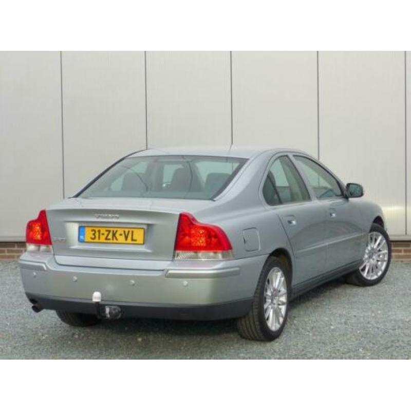 Volvo S60 2.4D 185pk Drivers Edition Leer / Xenon / Rica get
