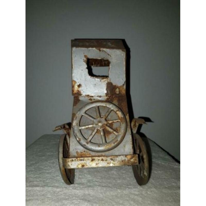 Metalen Oldtimer.