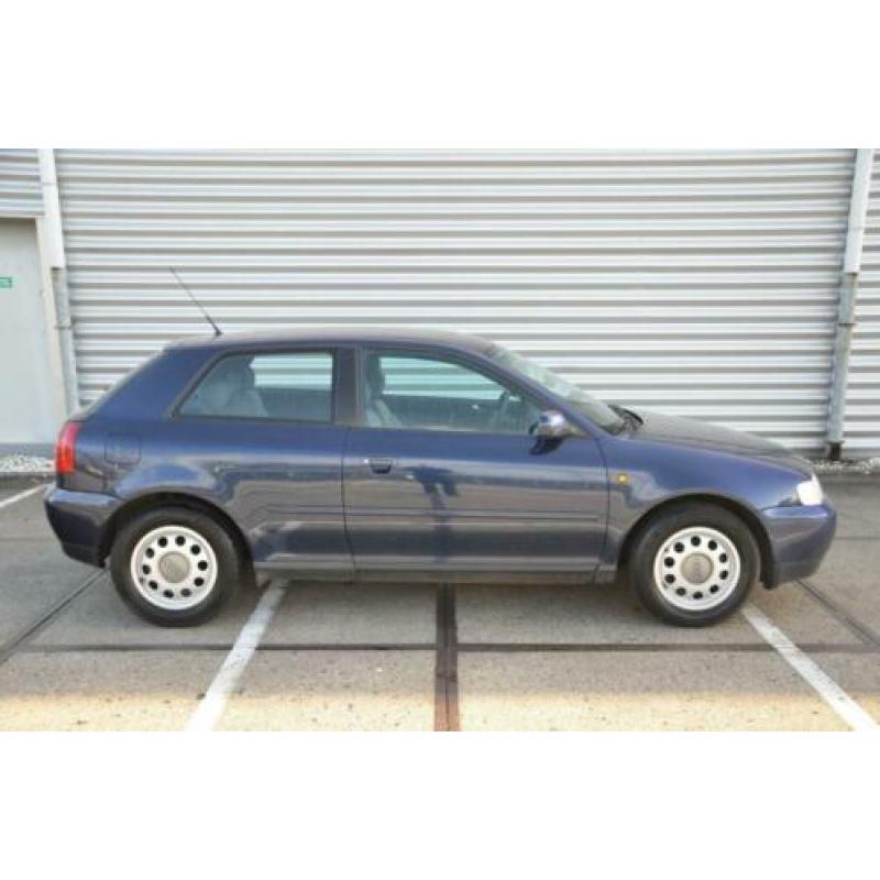 Audi A3 1.6 Attraction