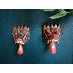 Twee Indonesische maskers