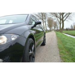Seat Leon 2.0 FSI 16V 110KW BVY 2007 Zwart