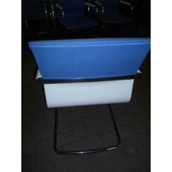 Kinnaps vergaderstoelen